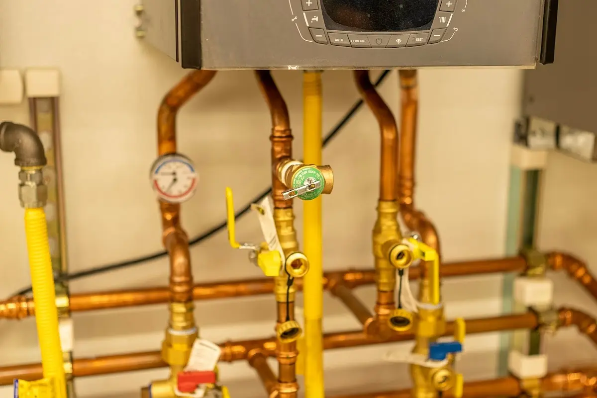 Licensed technician providing Sewer Cleanout for a homeowner in Paris